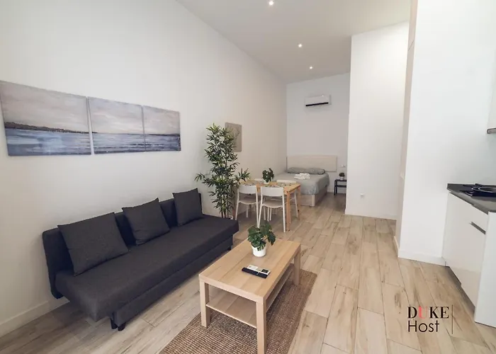 Santa Maria De La Cabeza1 Apartments